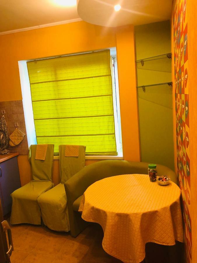 Apartamento Adventure Kiev Exterior foto